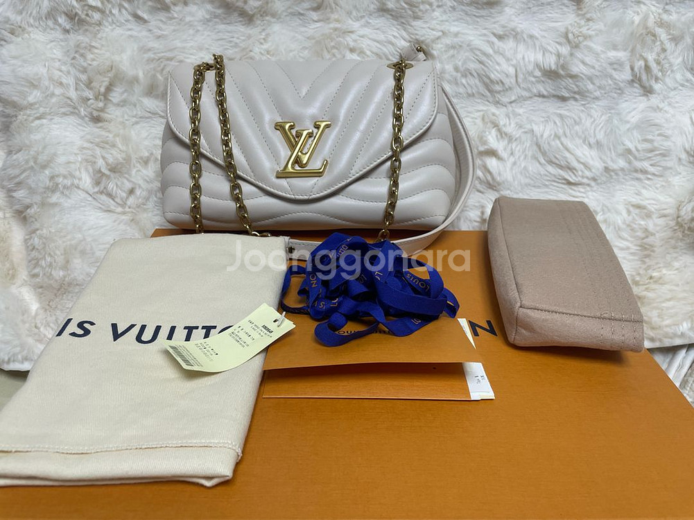 루이비통 뉴웨이브 MM체인백--1