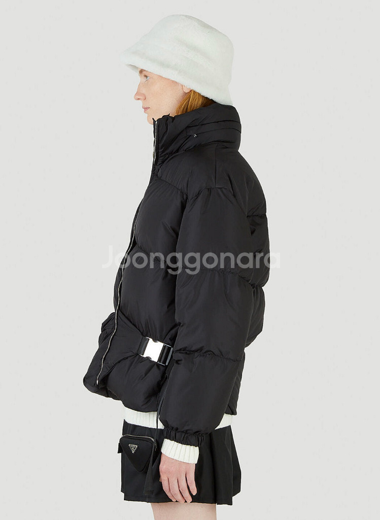 [38] 프라다 여성 블랙 리나일론 숏 패딩 새상품--9