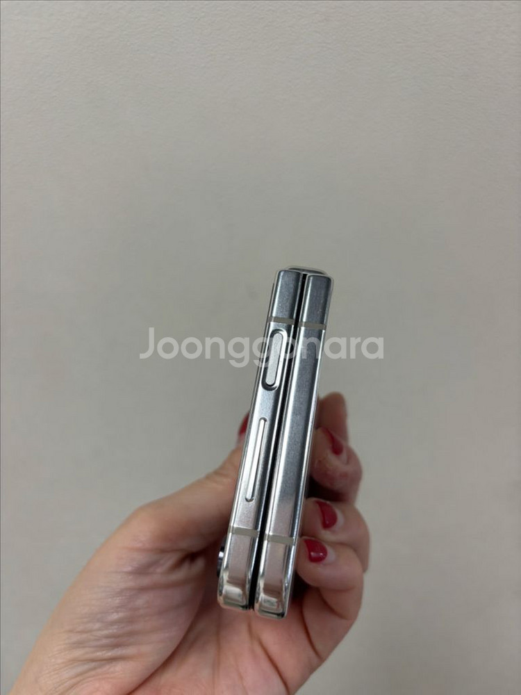 (부산중고폰)갤럭시z플립5 액정배터리 새상품 판매해요--4