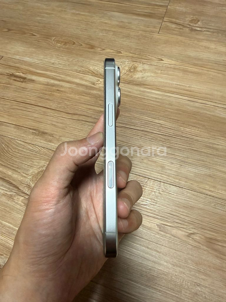 아이폰16 프로 128GB 카메라무음 북미판 화이트--1