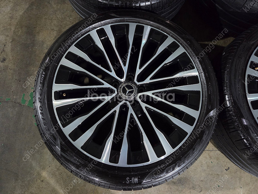 벤츠 W223 S580 20인치 정품 휠타이어--1