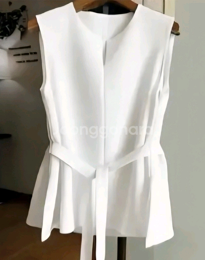 민소매블라우스--0