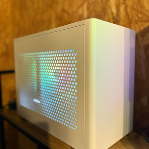 미니itx 콤팩트 게임용 컴퓨터 본체 PC