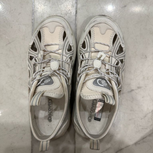 디스커버리 웨이브샌디 화이트 240mm