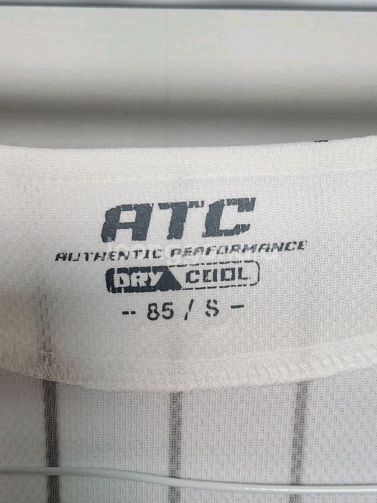 (85호) 엘지트원스 홈유니폼--2