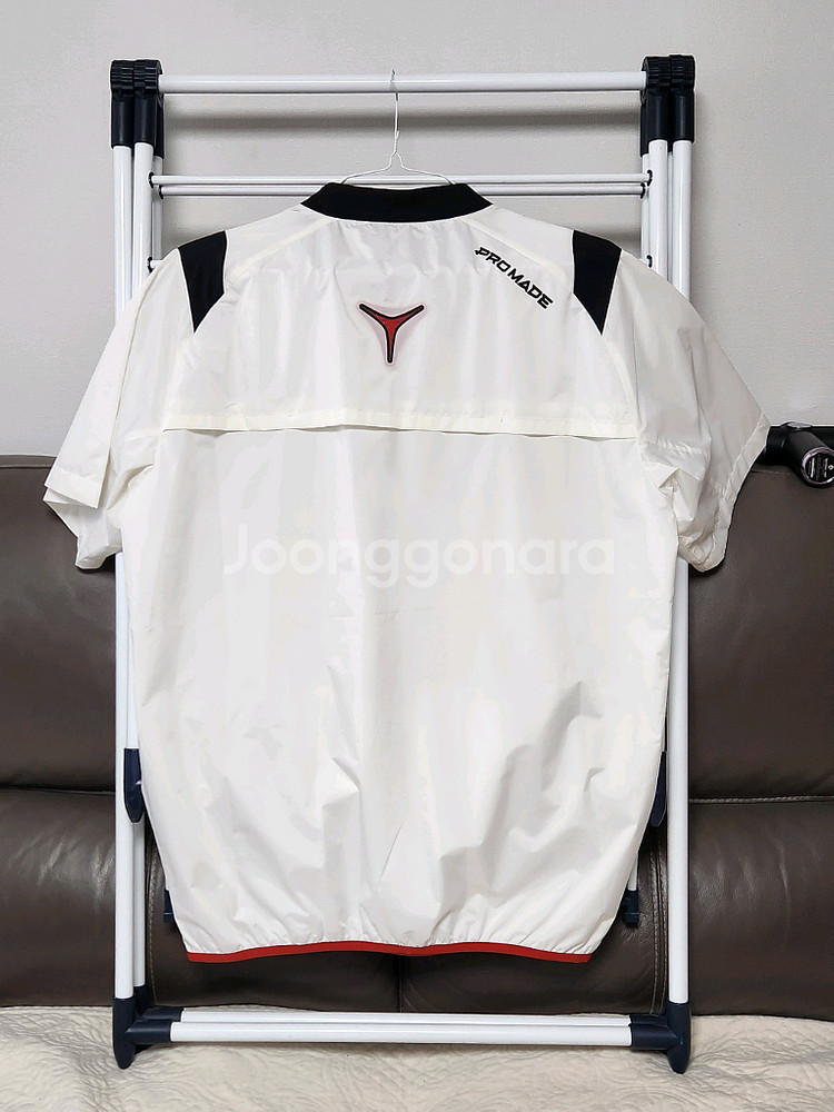 (105호) 엘지트원스 바람막이--1