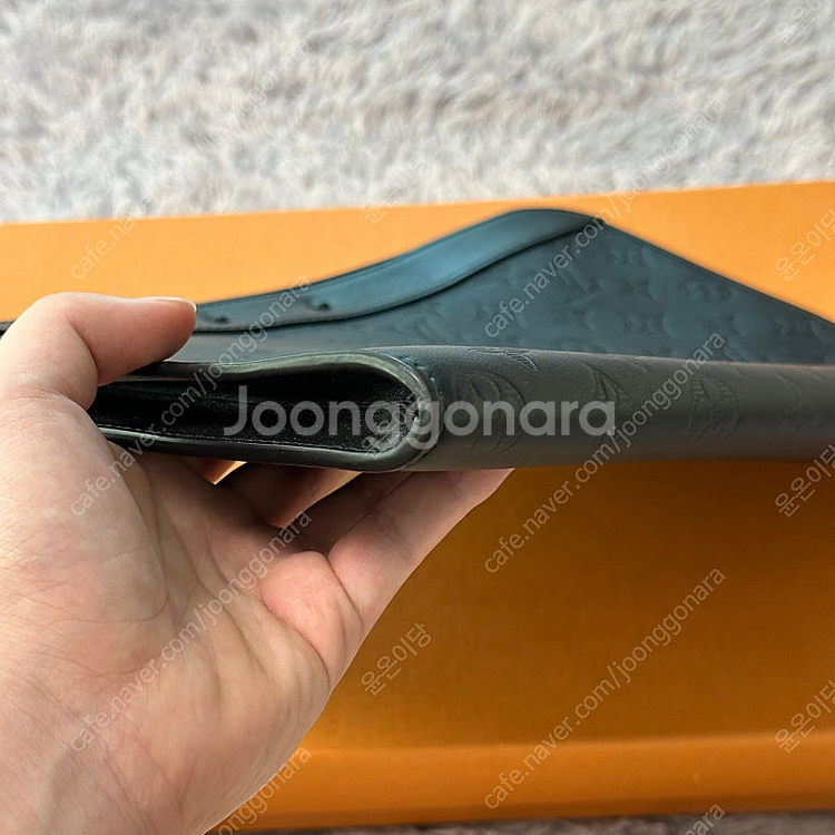 [풀구성] 루이비통 쉐도우 도큐먼트 포쉐트 주르 클러치--4
