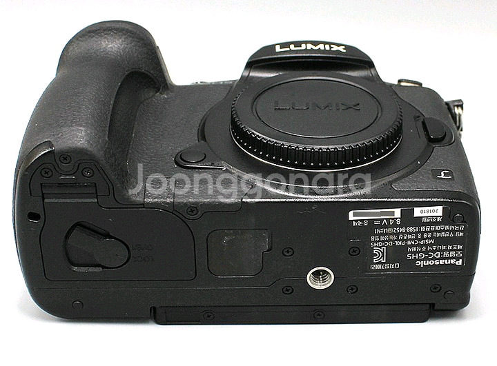 파나소닉 루믹스 GH5 중고a급(약2500컷)--3