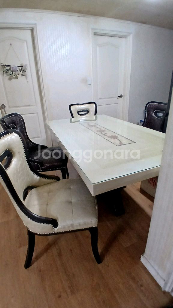 대리석식탁 의자4개 신내동--3