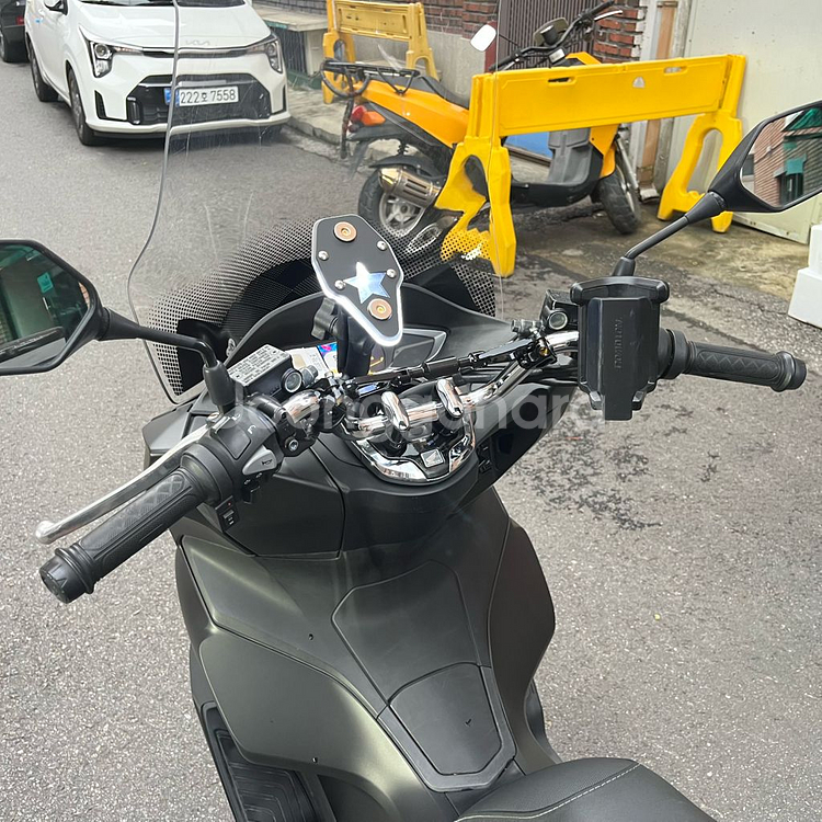 2022년식 pcx125 혼다 ABS 배달셋팅 230만--9