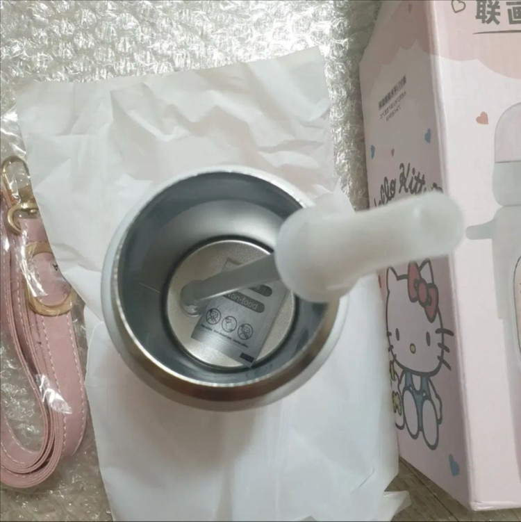 산리오 헬로우키티 원터치 보온보냉 스트랩 텀블러 보틀--4