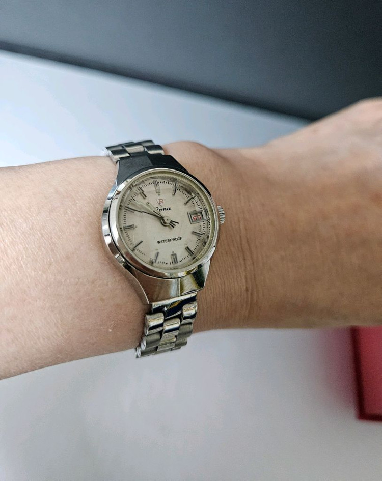 Rona 여성용 수동 태엽 방식 메탈 시계--3