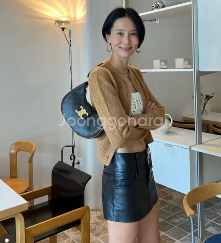 셀린느 아바 트리옹프--1