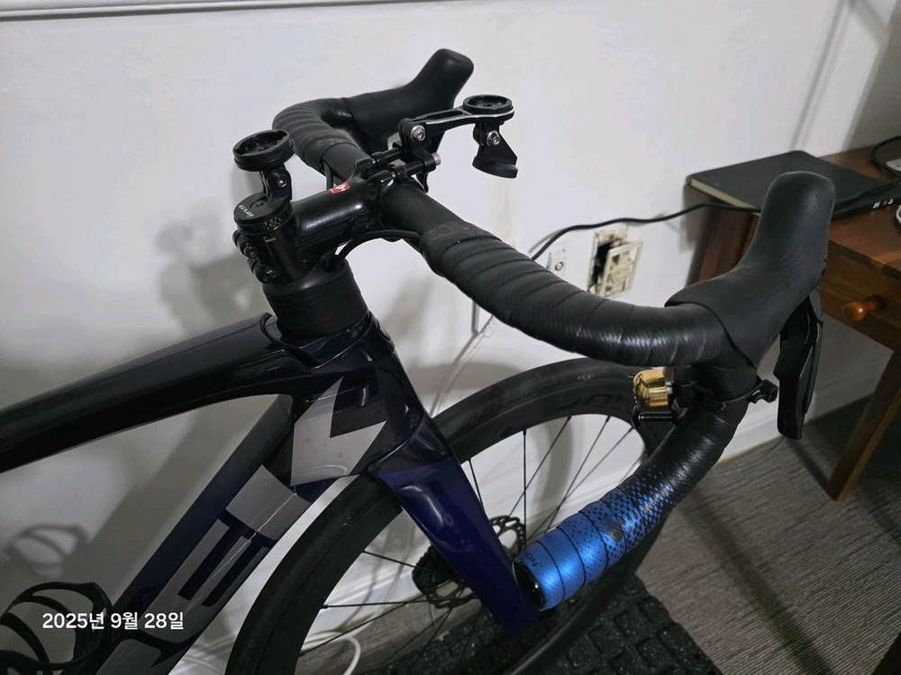 TREK 트렉 마돈 SL6 6세대 105 DI2 로드 23년식 이미지