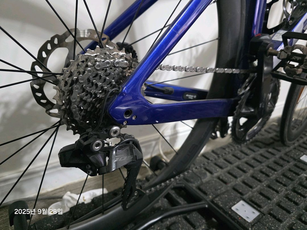TREK 트렉 마돈 SL6 6세대 105 DI2 로드 23년식 이미지