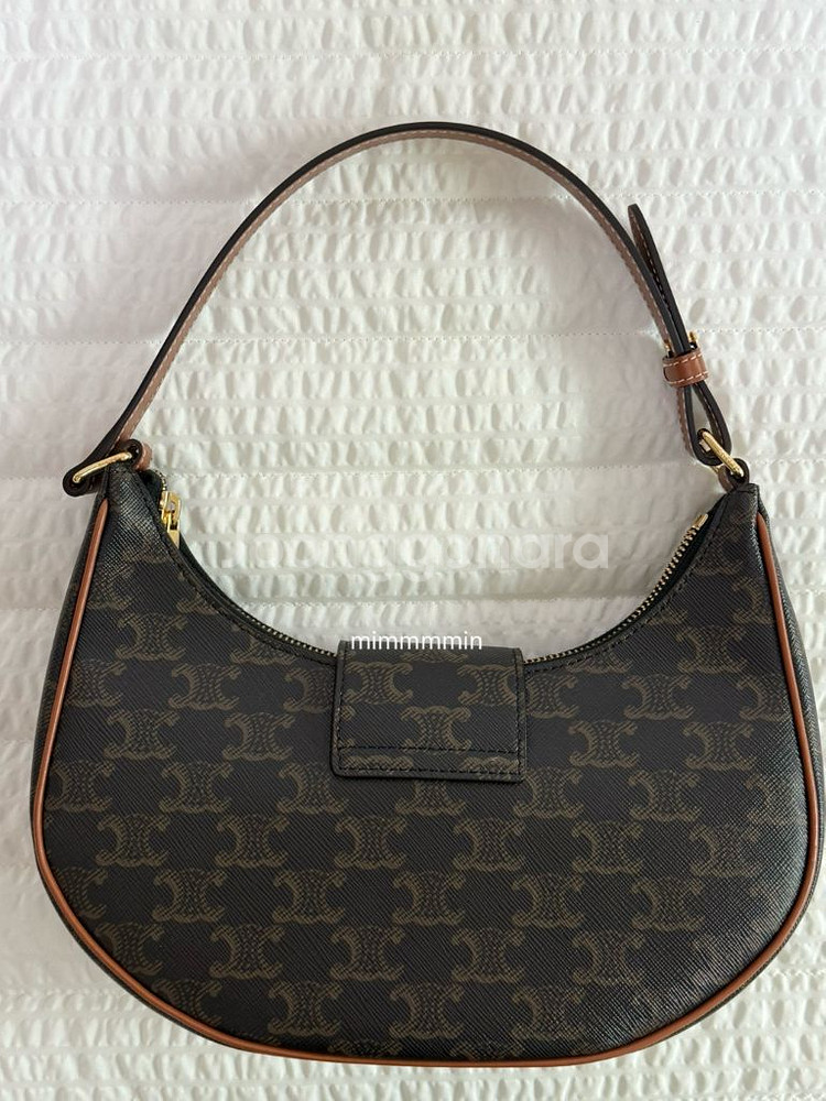 셀린느 아바 트리옹프--8