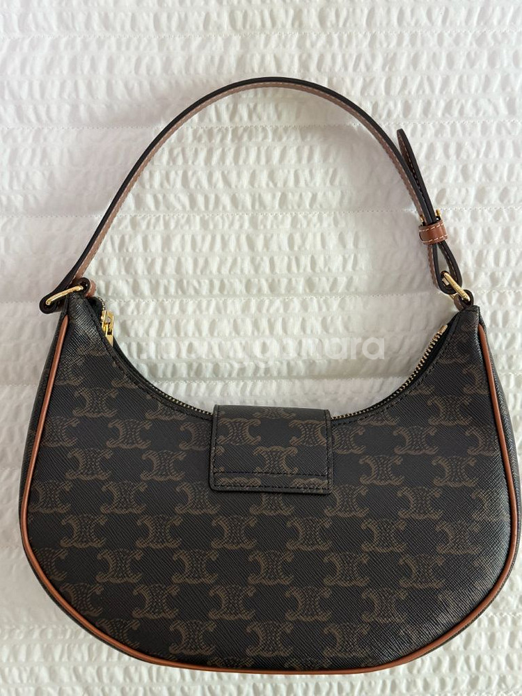 셀린느 아바 트리옹프--3