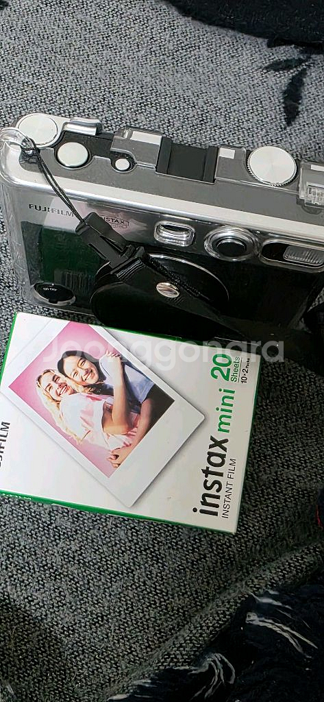 Fujifilm Instax Mini Evo--0