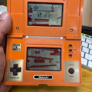 닌텐도 고전휴대용 게임기,동키콩(Donkey Kong)