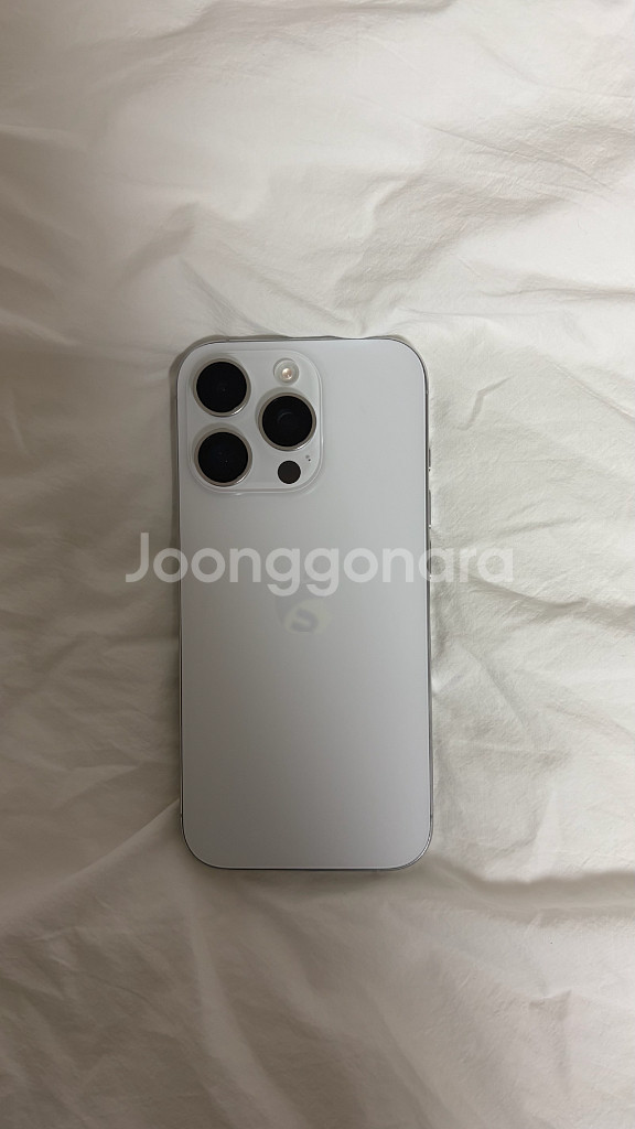 홍콩판 아이폰16프로 화이트 256G 케이스 다 드려요--0