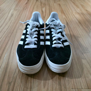 아디다스 가젤 볼드