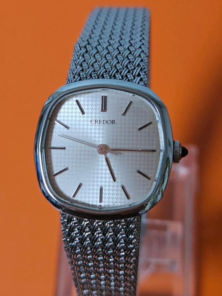크레도르 여성용 백통 일체형 통메쉬밴드 메탈 시계/JA--8