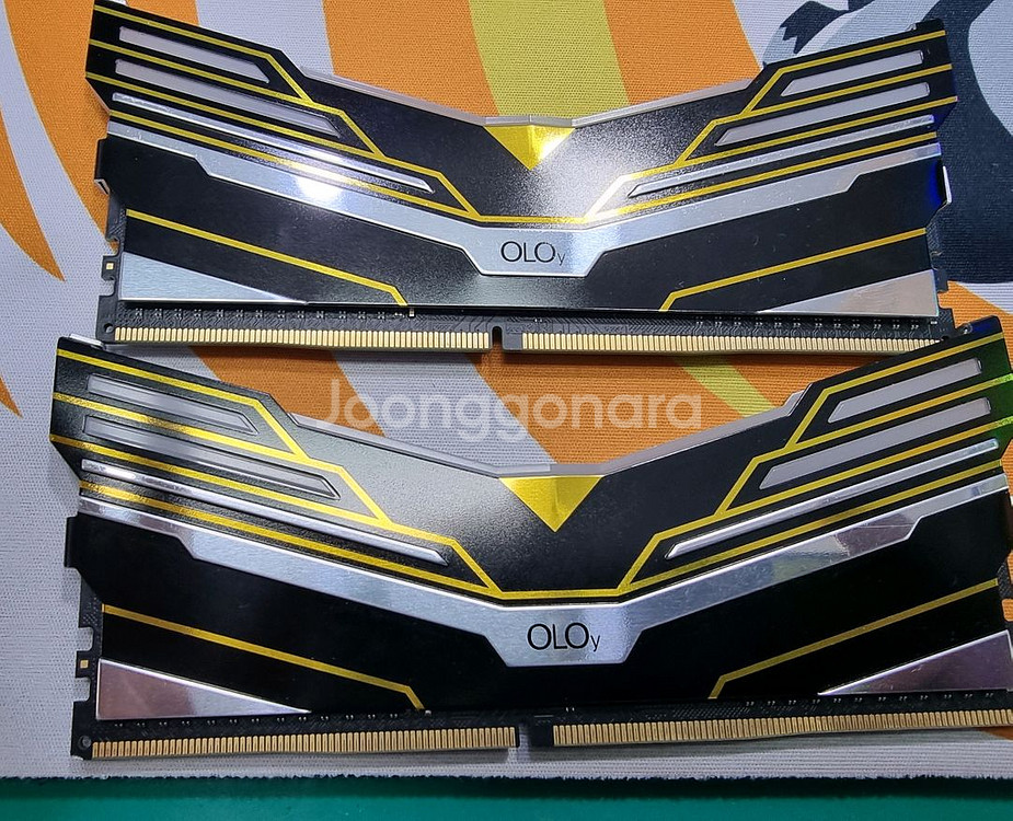 OLOY DDR4 WARHAWK BLACK RGB 램--1