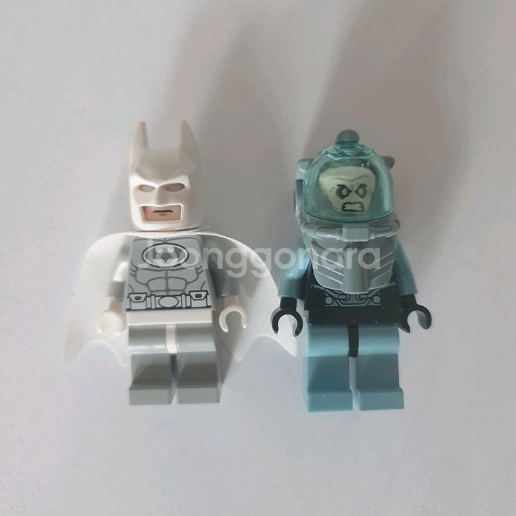 레고 76000 배트맨, 미스터 프리즈 피규어 팝니다--0