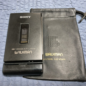 SONY WM-607 블랙색상 판매합니다.