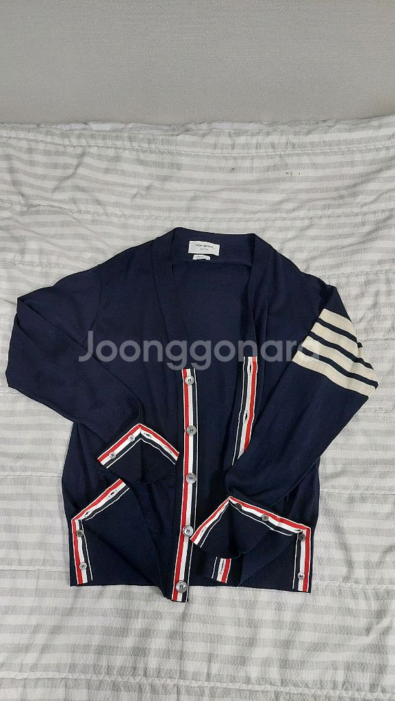급쳐 톰브라운 울니트 네이비 2사이즈 싸게팔아요--0