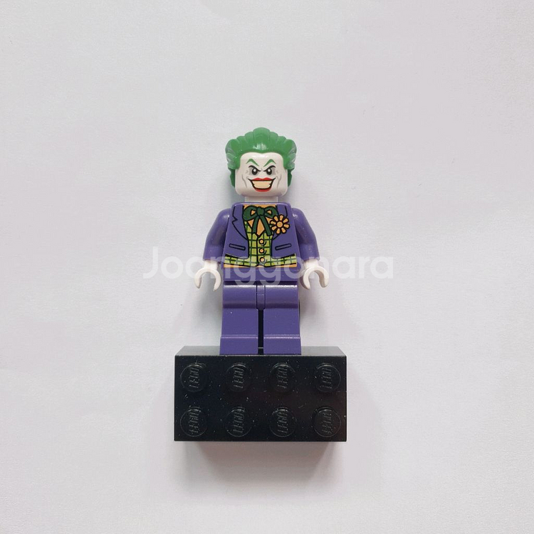 레고 배트맨 단종 조커 자석 피규어 팝니다--0