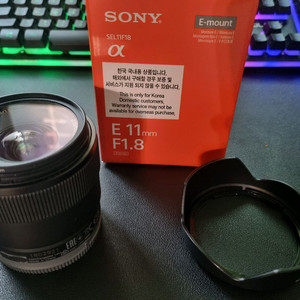 소니 11mm f1.8 E마운트 11f18렌즈