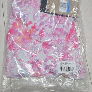 나이키 플로럴블리스 라즈베리 컷아웃 26