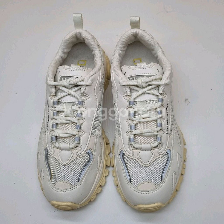 내셔널지오그래픽 트리핀라이노 운동화240--1