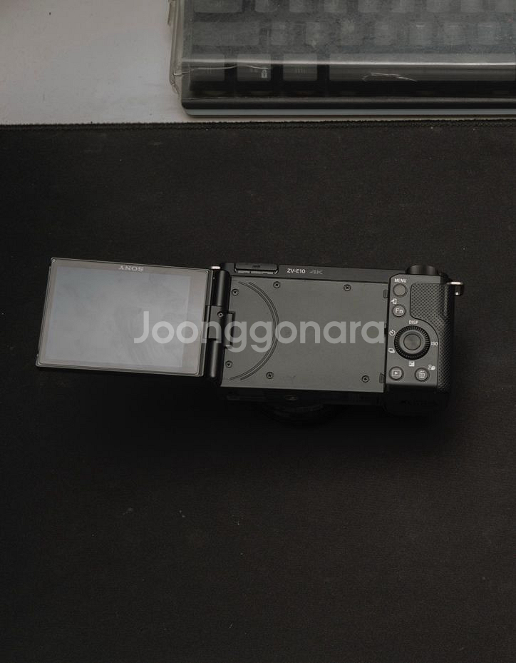 zv-e10--4