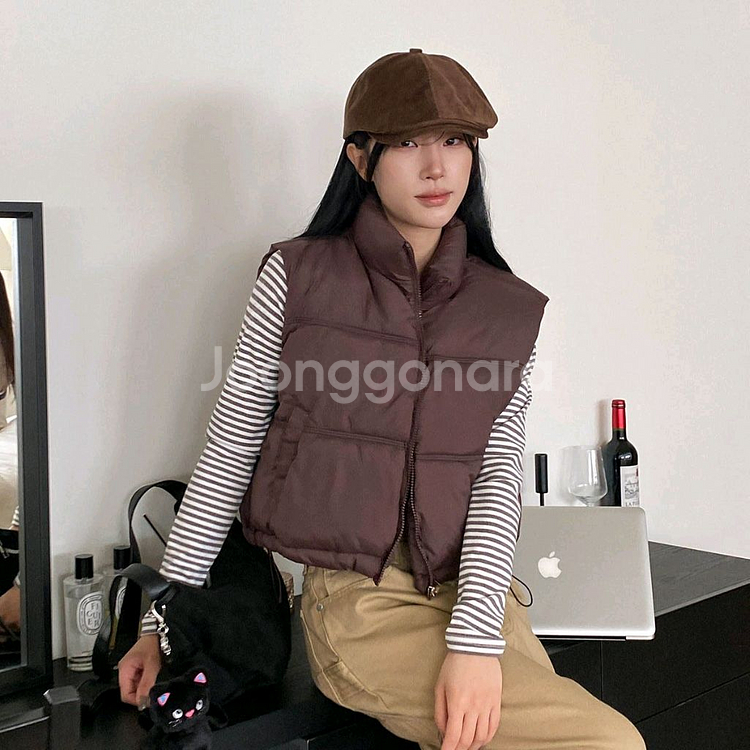 베이직 세미크롭 패딩 조끼--5