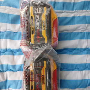 디월트 플렉시볼트 9a배터리