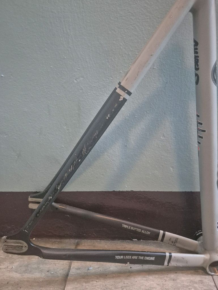 엔진11 볼텍스 2016년식 프레임 판매합니다.(급처) 이미지