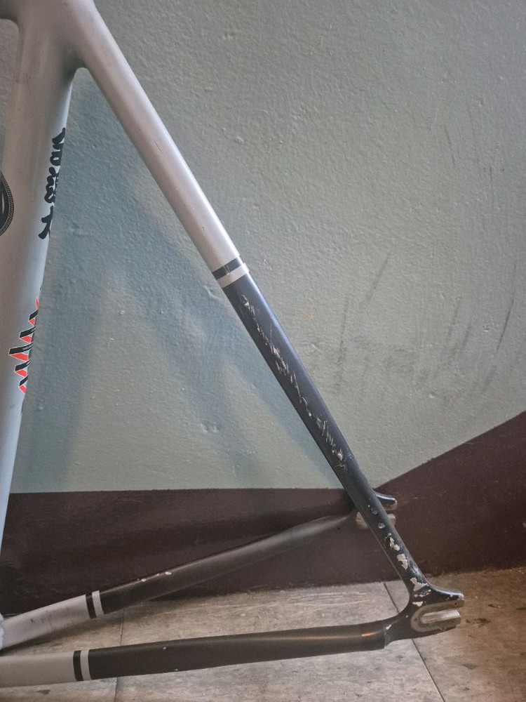 엔진11 볼텍스 2016년식 프레임 판매합니다.(급처) 이미지