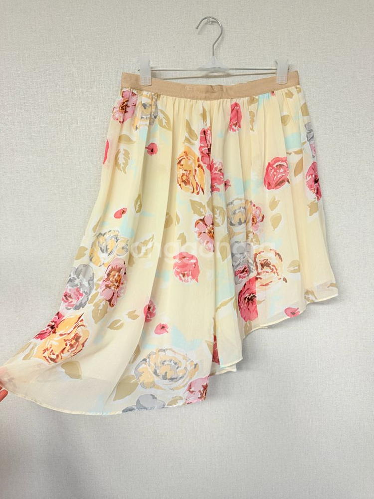 정품 JILL STUART 질 스튜어트. 언발란스 플라--0