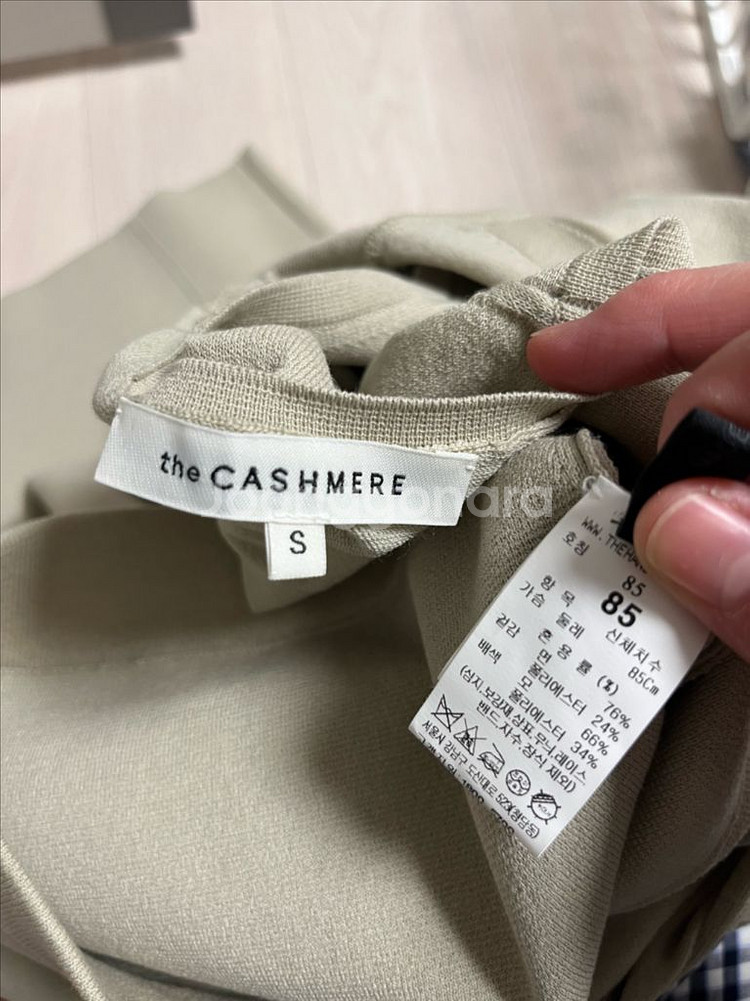 더캐시미어 뒷트임 롱 니트원피스(s)--2