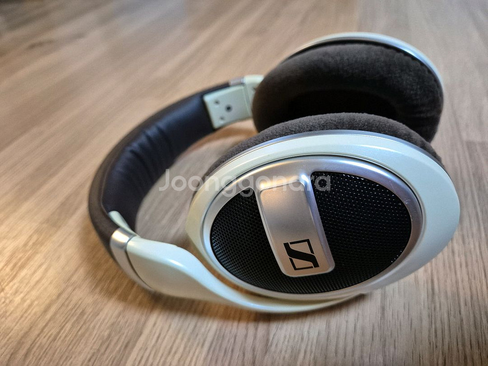 젠하이져 HD599 판매합니다--2