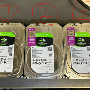 국내정품 시게이트 바라쿠다 4TB 판매합니다