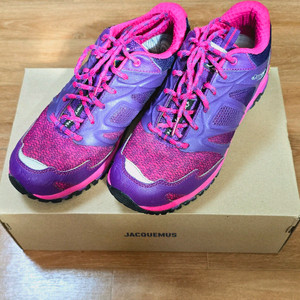 여.240-250) 디스커버리 여성 등산 트레킹화