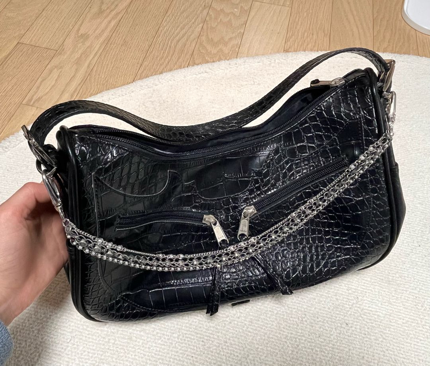 이우가마카라스 이미지