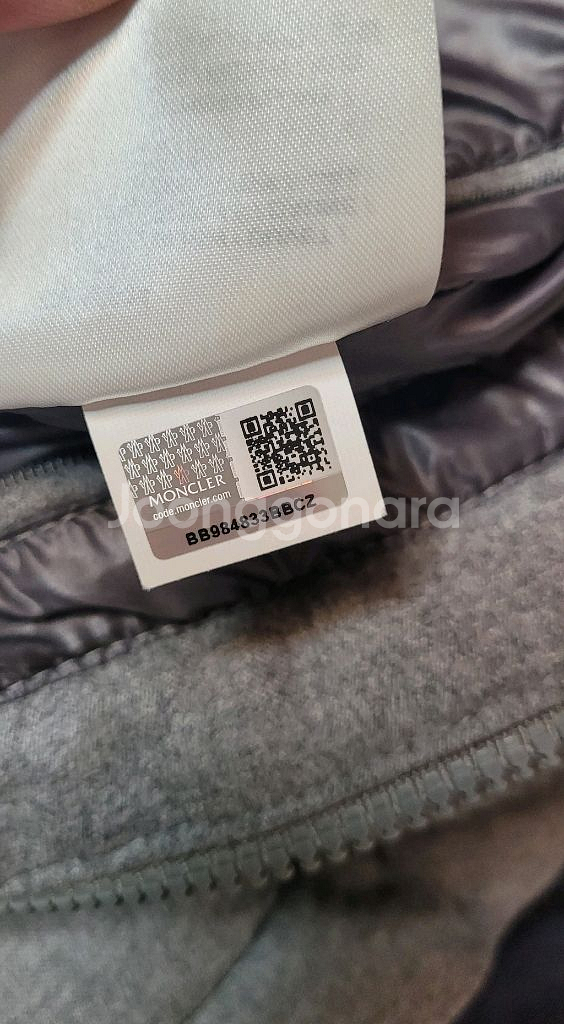몽클레어 패딩조끼--3