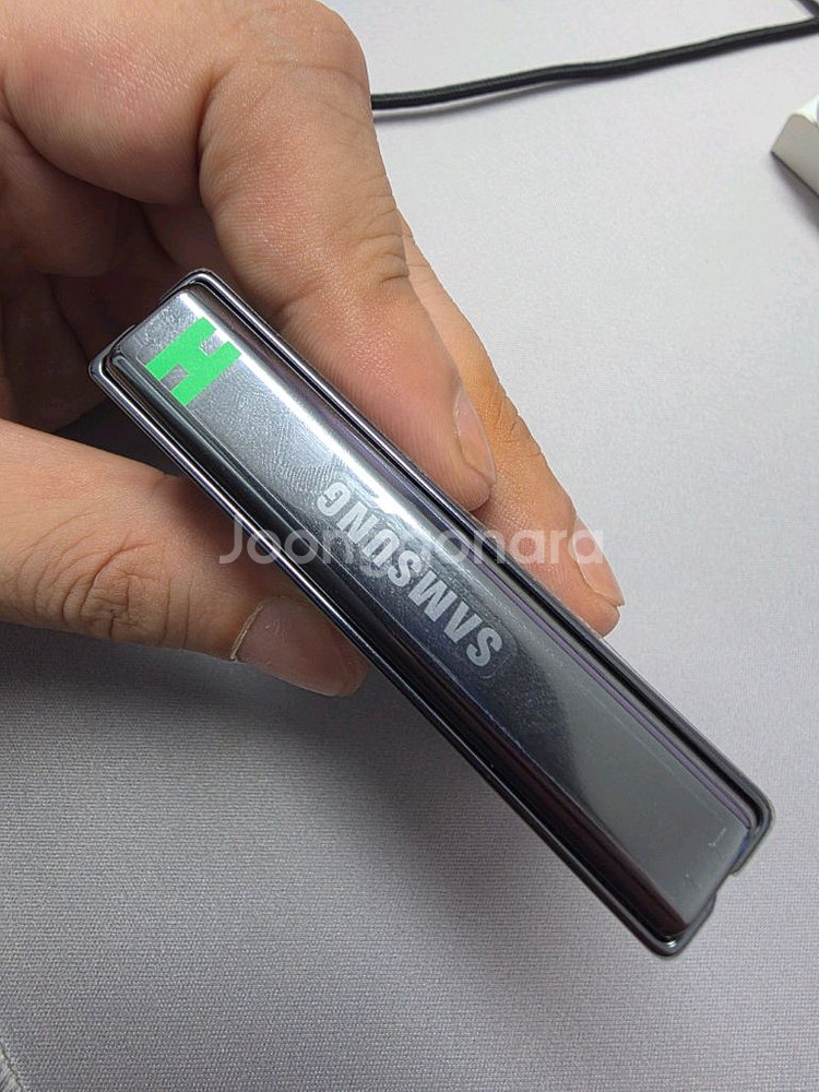 z플립5 256GB 올갈이 판매합니다!--0