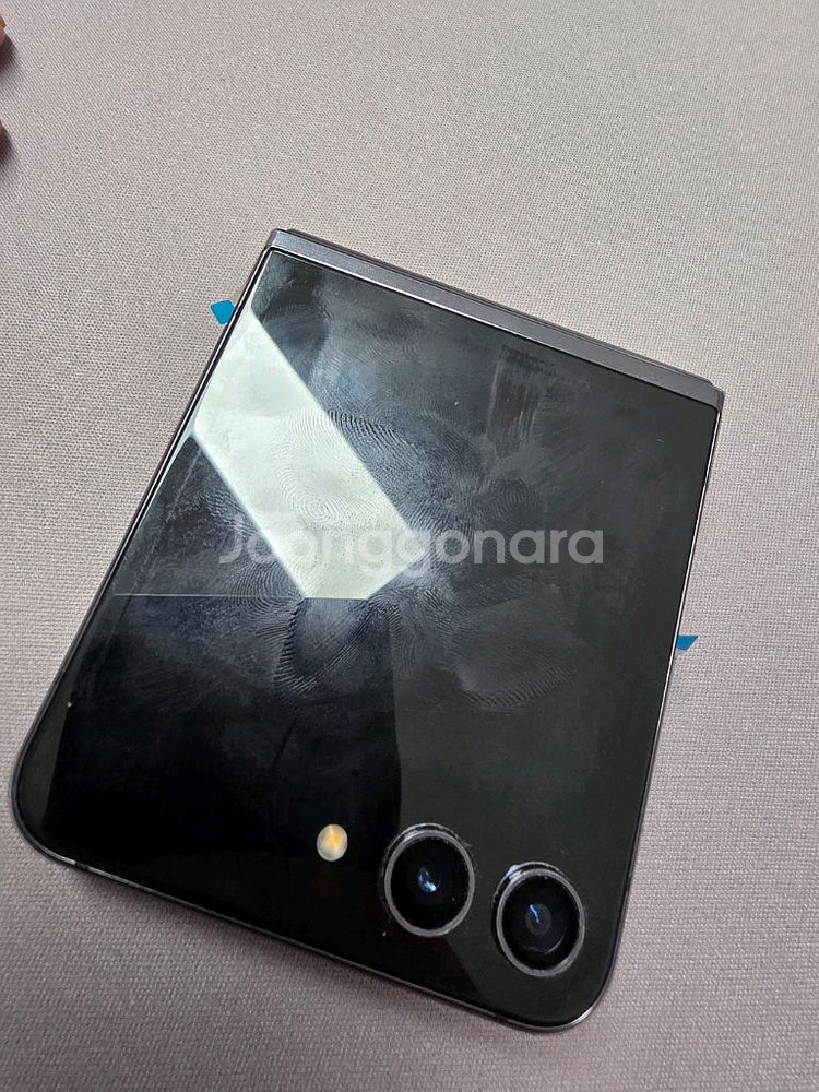 z플립5 256GB 올갈이 판매합니다!--5