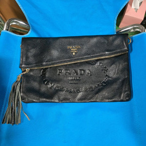 프라다(Prada) 1BH050 블랙 레더 크로스백