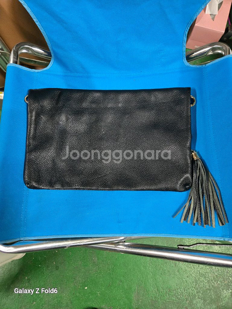 프라다(Prada) 1BH050 블랙 레더 크로스백--1